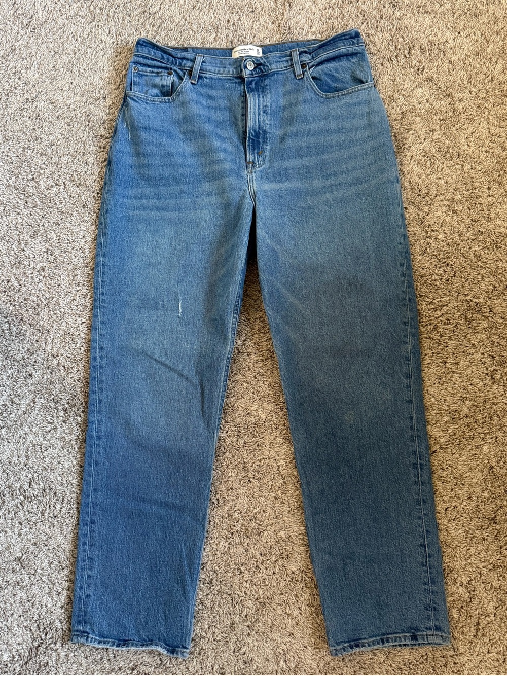 Abercrombie Curve Love 90s Straight Ultra High-Rise